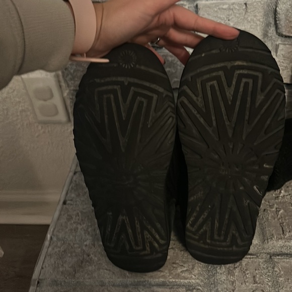 Ugg Classic Cardy Boots - Picture 6 of 6